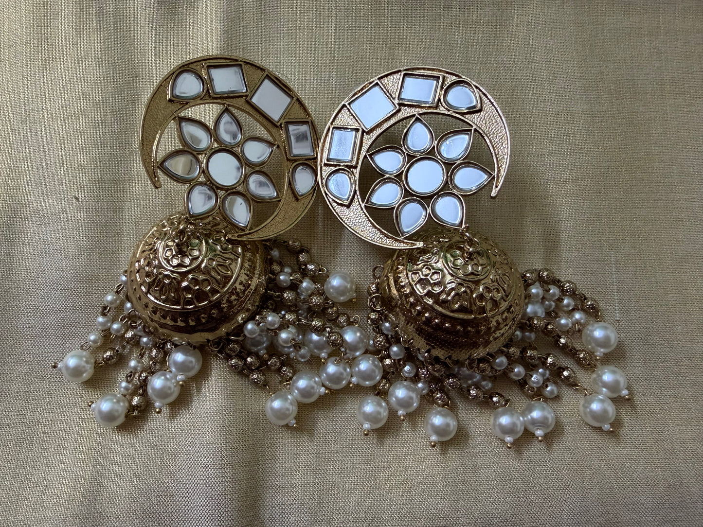 Ira Jhumkas